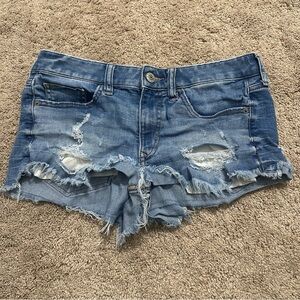 Distressed Denim Women Shorts shortie low rise size 4 - great condition